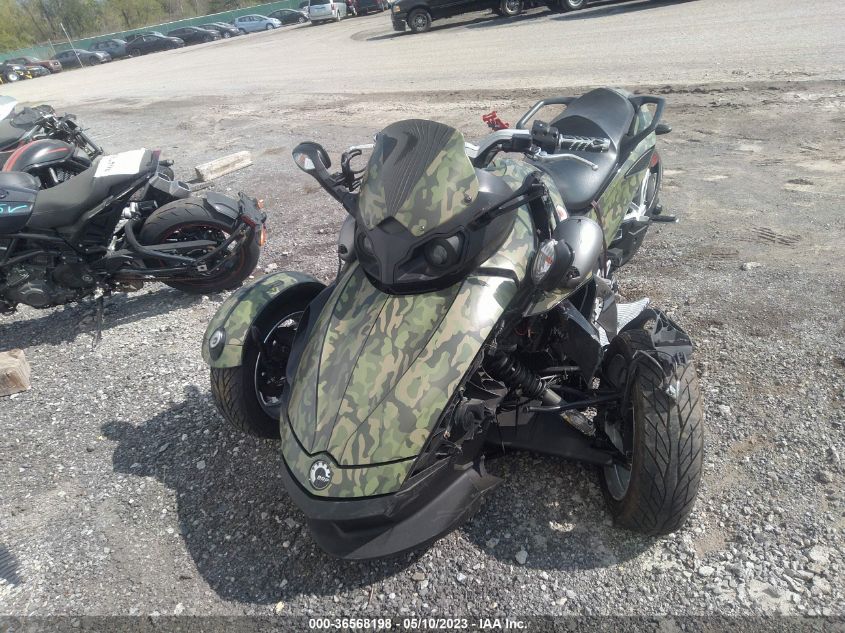 2016 CAN-AM SPYDER ROADSTER RS/RS-S 2BXNAAC22GD000160