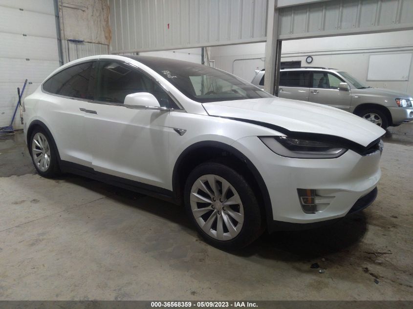 2020 TESLA MODEL X, VIN: 5YJXCDE27LF230938