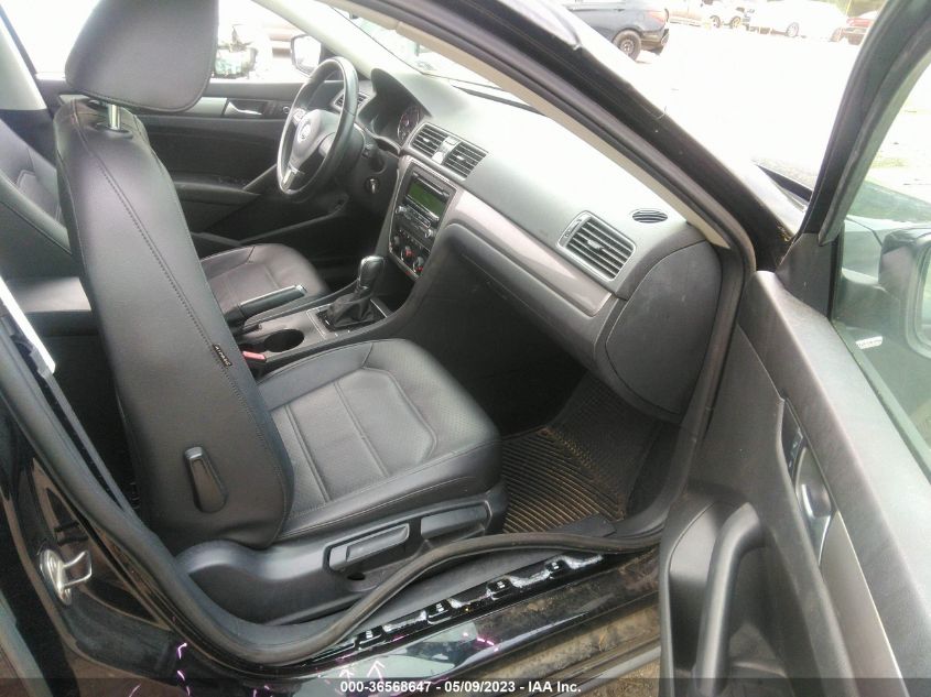 2014 VOLKSWAGEN PASSAT WOLFSBURG ED - 1VWAT7A32EC116655