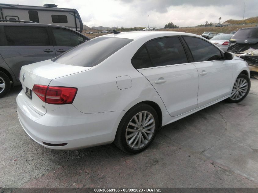 2015 VOLKSWAGEN JETTA SEDAN 1.8T SE - 3VWD17AJ2FM308014