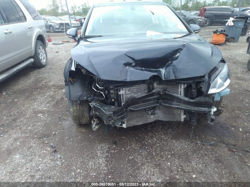 2017 VOLKSWAGEN GOLF S - 3VW217AU5HM076870