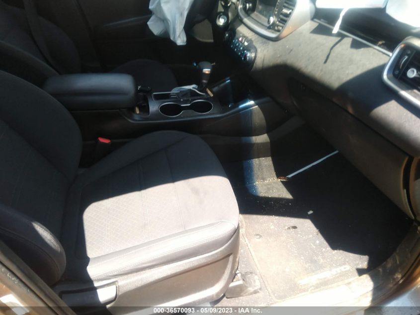 2019 KIA SORENTO LX - 5XYPG4A3XKG510881