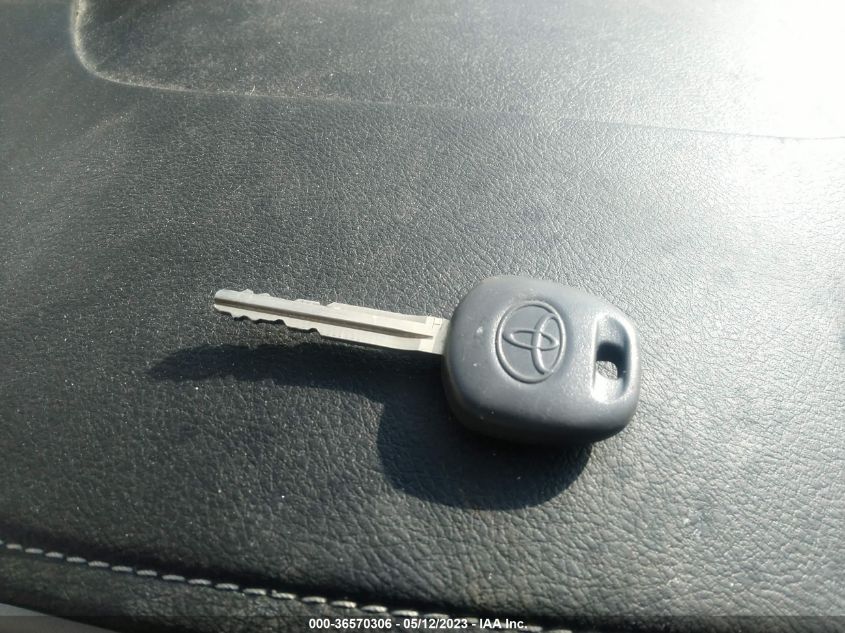 2016 TOYOTA CAMRY XLE/SE/LE/XSE - 4T4BF1FK3GR572125