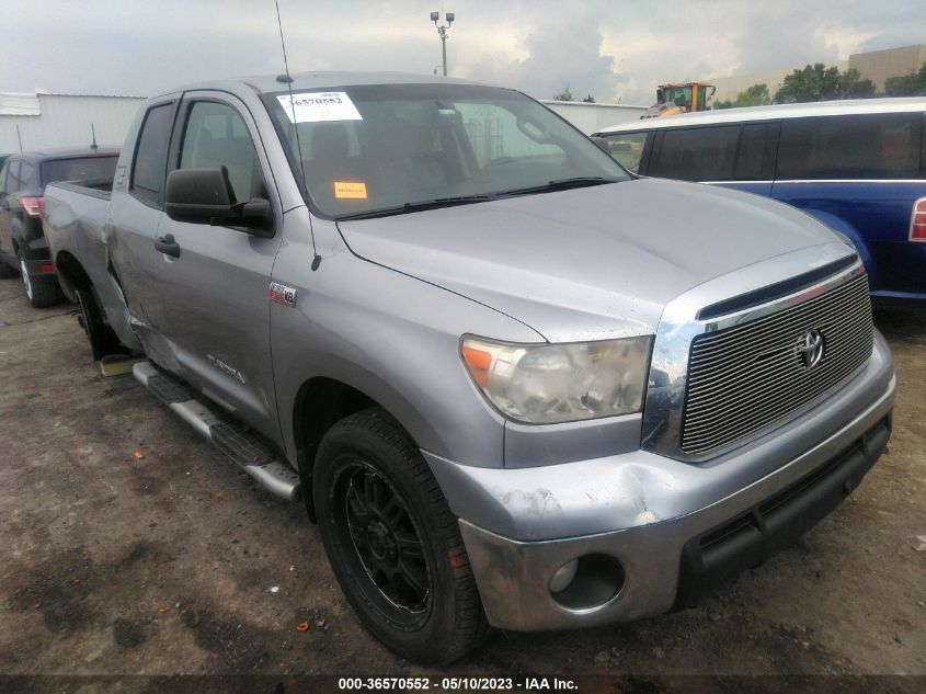 2013 TOYOTA TUNDRA 4WD TRUCK - 5TFUW5F15DX301714