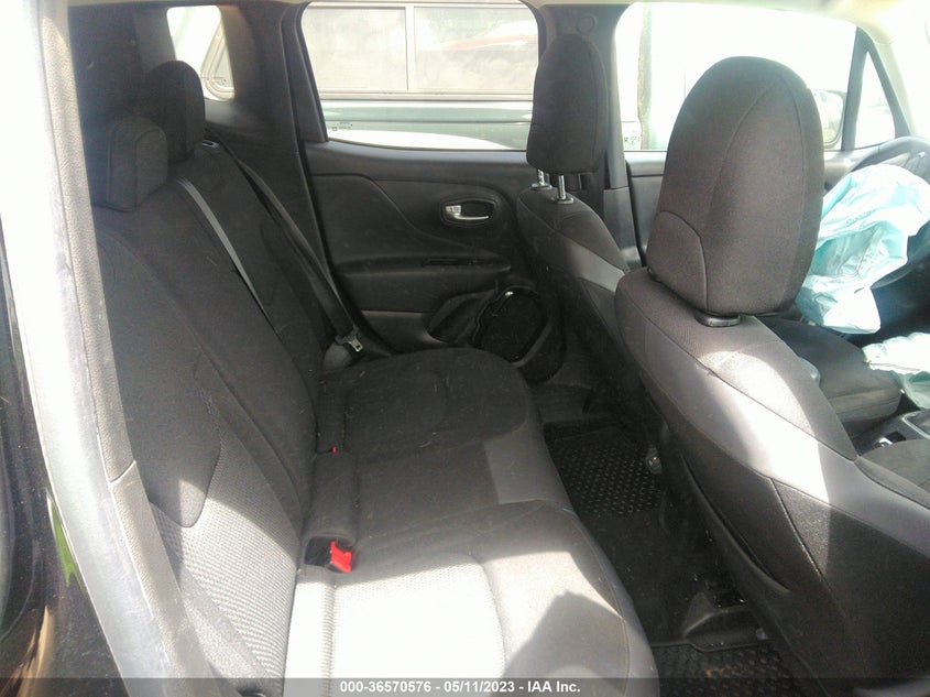 VIN ZACNJBBB6KPJ85856 2019 JEEP RENEGADE ALTITUDE