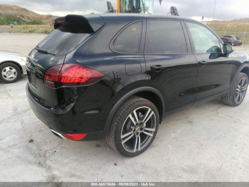 2013 PORSCHE CAYENNE S - WP1AB2A29DLA83778