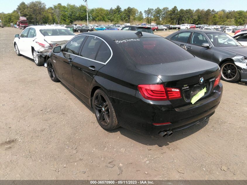 2013 BMW 5 SERIES 528I XDRIVE - WBAXH5C59DDW11863