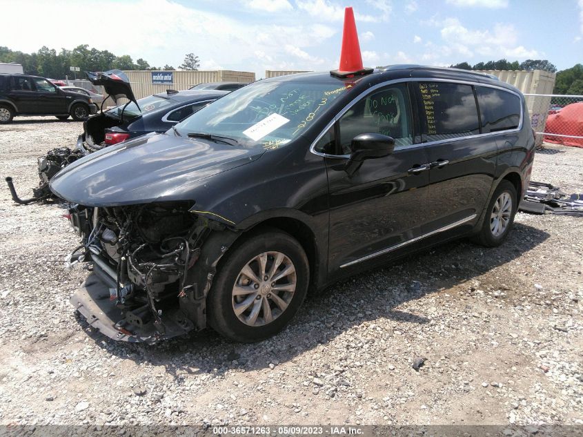 2019 CHRYSLER PACIFICA TOURING L - 2C4RC1BG4KR665880