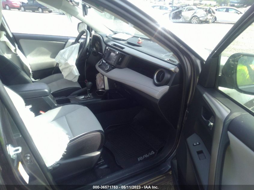 2018 TOYOTA RAV4 XLE - JTMWFREV5JJ724375