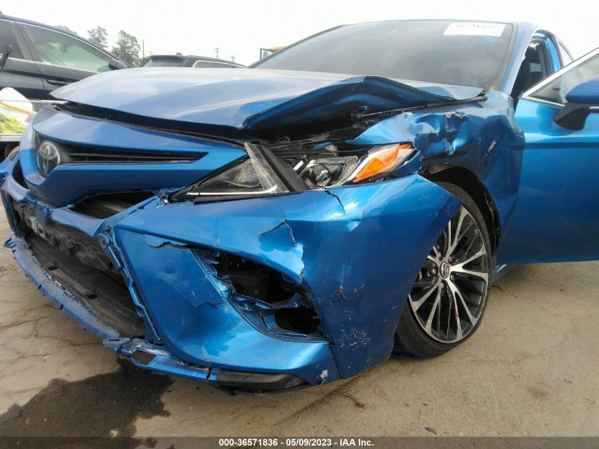 2018 TOYOTA CAMRY SE - 4T1B11HK0JU104480