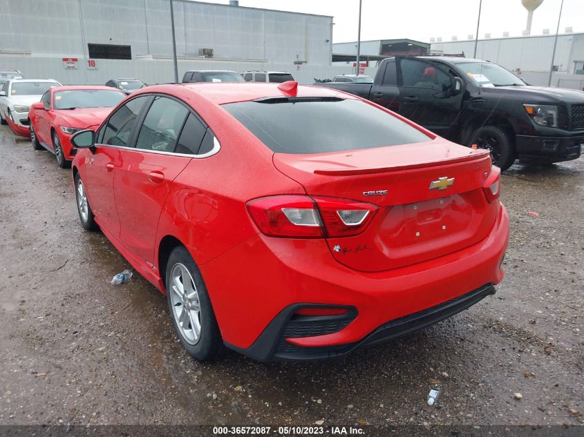 2018 CHEVROLET CRUZE LT - 1G1BE5SM1J7148165