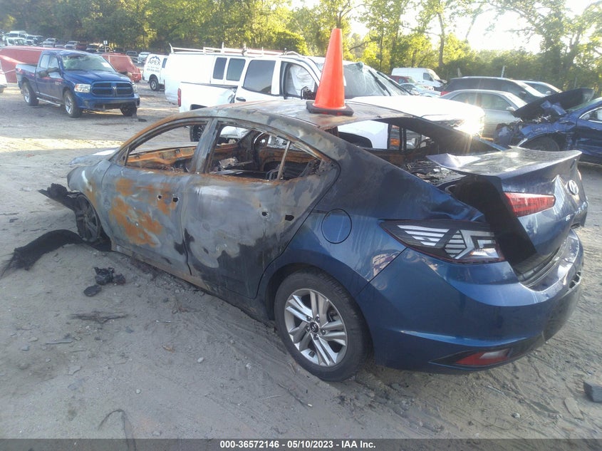 VIN 5NPD84LF1KH484557 2019 HYUNDAI ELANTRA SEL
