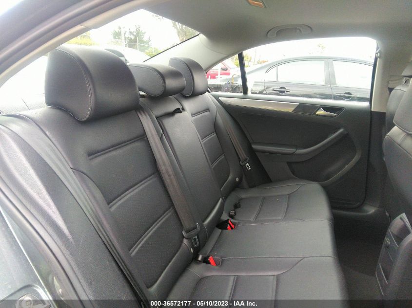2018 VOLKSWAGEN JETTA 1.4T - 3VWDB7AJXJM260445