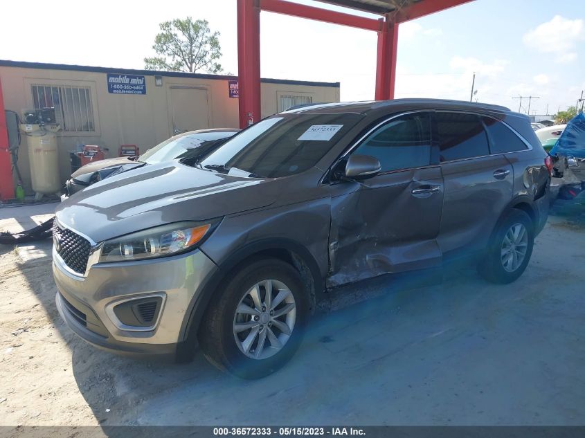 2017 KIA SORENTO LX - 5XYPG4A33HG246184