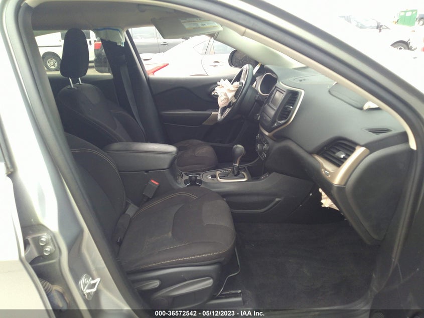 VIN 1C4PJLCB1HW641709 2017 JEEP CHEROKEE LATITUDE