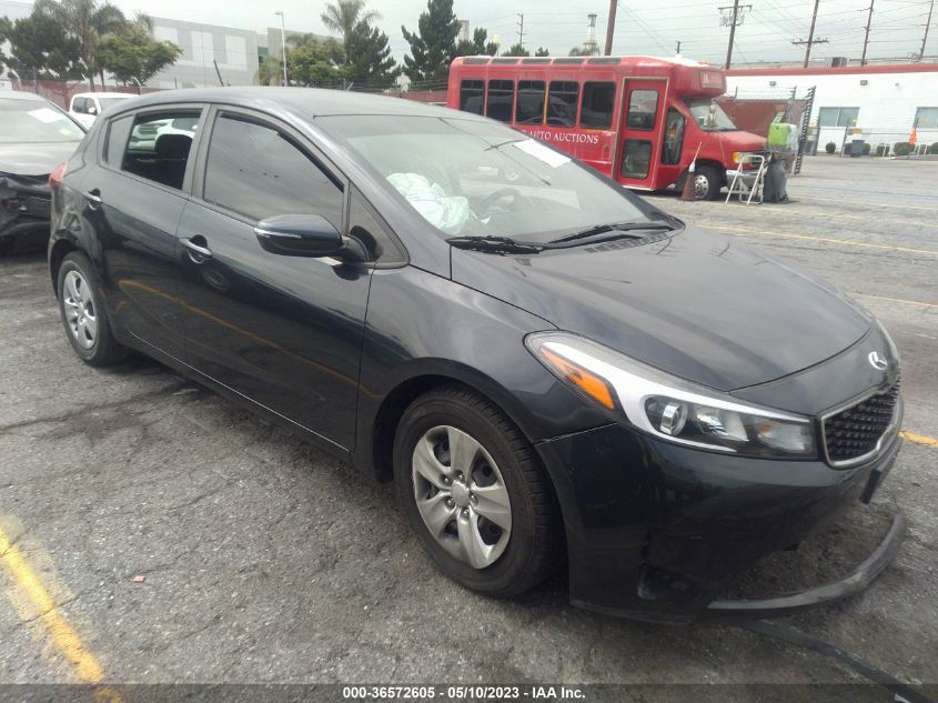 KNAFK5A87H5695885 KIA FORTE5 LX 2017