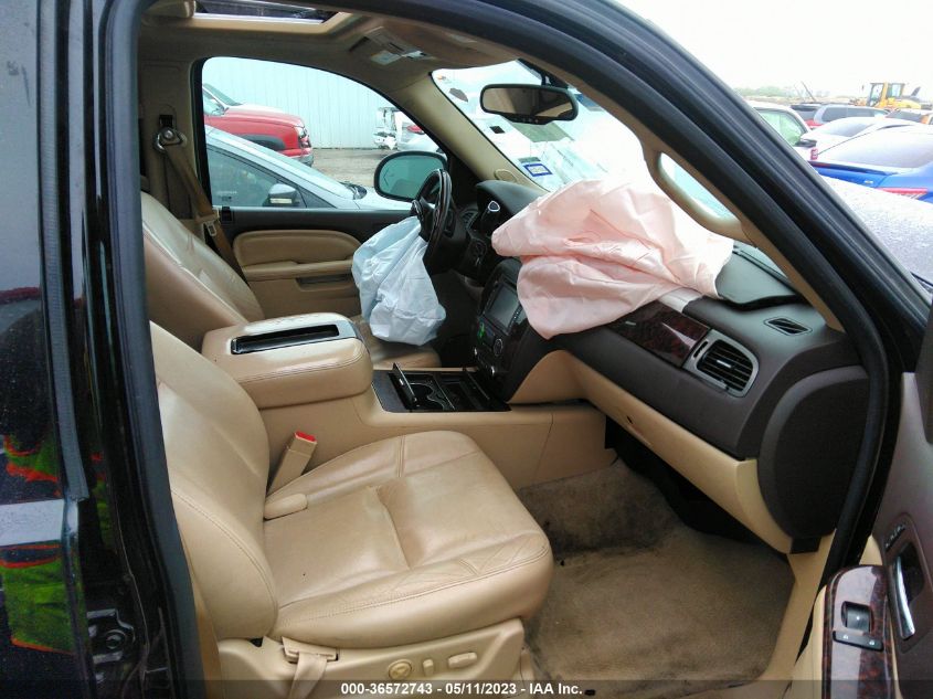 2014 GMC YUKON DENALI - 1GKS1EEF8ER212684