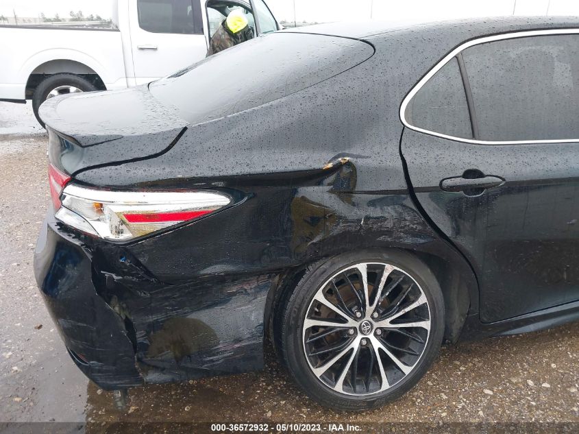 2018 TOYOTA CAMRY LE/SE/XLE/L - JTNB11HK7J3000882