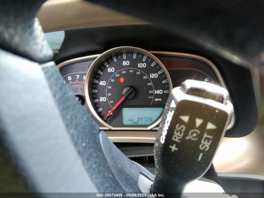 2014 TOYOTA RAV4 XLE - JTMWFREV5ED042228
