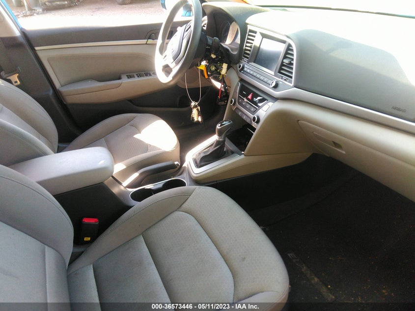 VIN KMHD84LF2JU475141 2018 HYUNDAI ELANTRA SEL