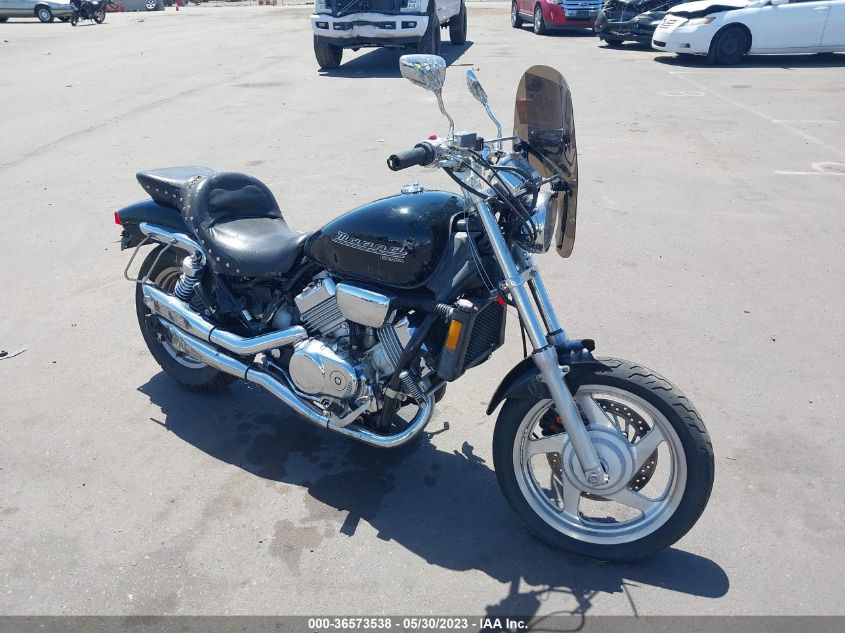 2000 HONDA VF750 C JH2RC4304YM600064