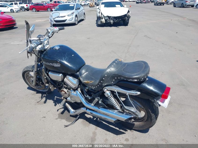 2000 HONDA VF750 C - JH2RC4304YM600064