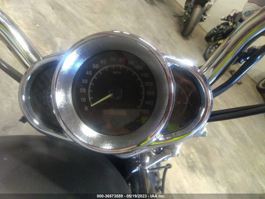 2004 HARLEY-DAVIDSON VRSCB 1HD1HBZ324K800507