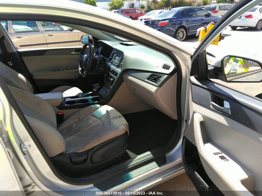 VIN 5NPE24AF9HH590062 2017 HYUNDAI SONATA 2.4L