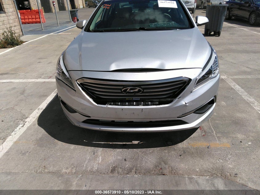 VIN 5NPE24AF9HH590062 2017 HYUNDAI SONATA 2.4L