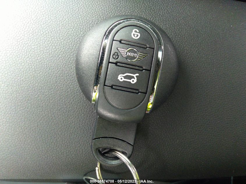 2023 MINI CLUBMAN COOPER S - WMWXJ1C08P2U12918