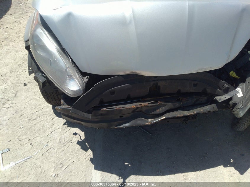 VIN 3FADP4BJ3JM121975 2018 FORD FIESTA SE
