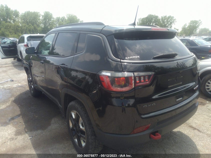 VIN 3C4NJDDB8JT129419 2018 JEEP COMPASS TRAILHAWK
