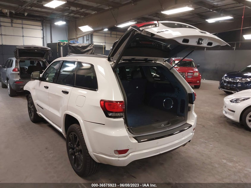 VIN 1C4RJFAG0JC249613 2018 JEEP GRAND CHEROKEE ALTITUDE
