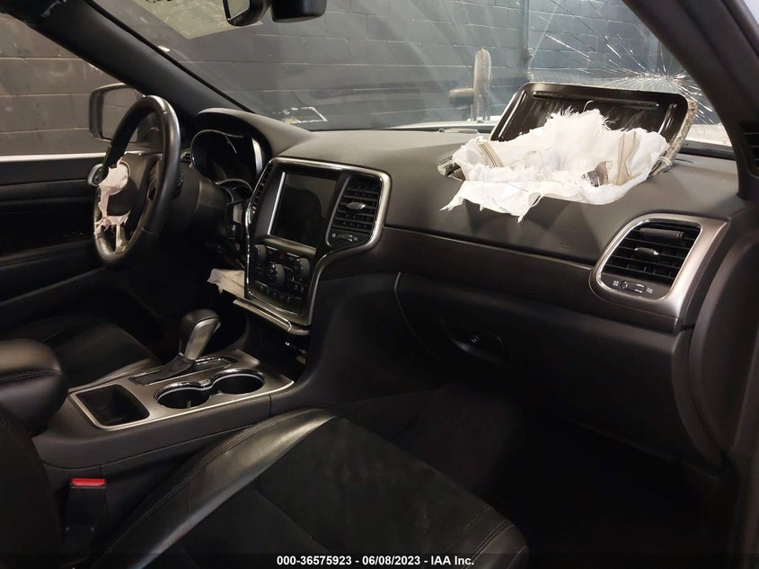 VIN 1C4RJFAG0JC249613 2018 JEEP GRAND CHEROKEE ALTITUDE
