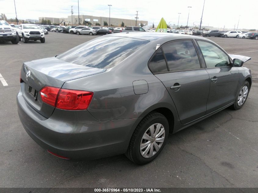 2014 VOLKSWAGEN JETTA SEDAN S - 3VW2K7AJ1EM425070