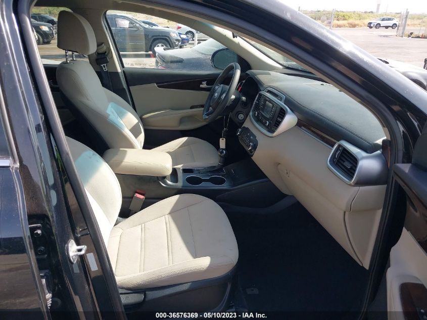 2017 KIA SORENTO LX - 5XYPGDA34HG302679