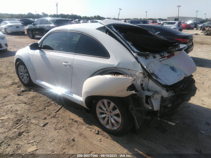 2019 VOLKSWAGEN BEETLE S/FINAL EDITION SE - 3VWFD7AT8KM700426