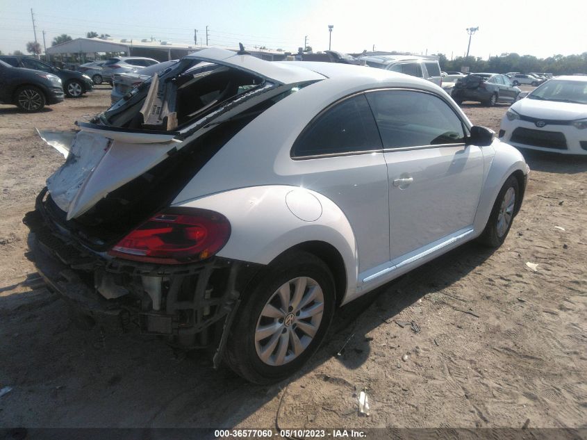 2019 VOLKSWAGEN BEETLE S/FINAL EDITION SE - 3VWFD7AT8KM700426
