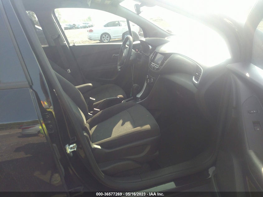 VIN KL7CJNSB9MB348070 2021 CHEVROLET TRAX LS