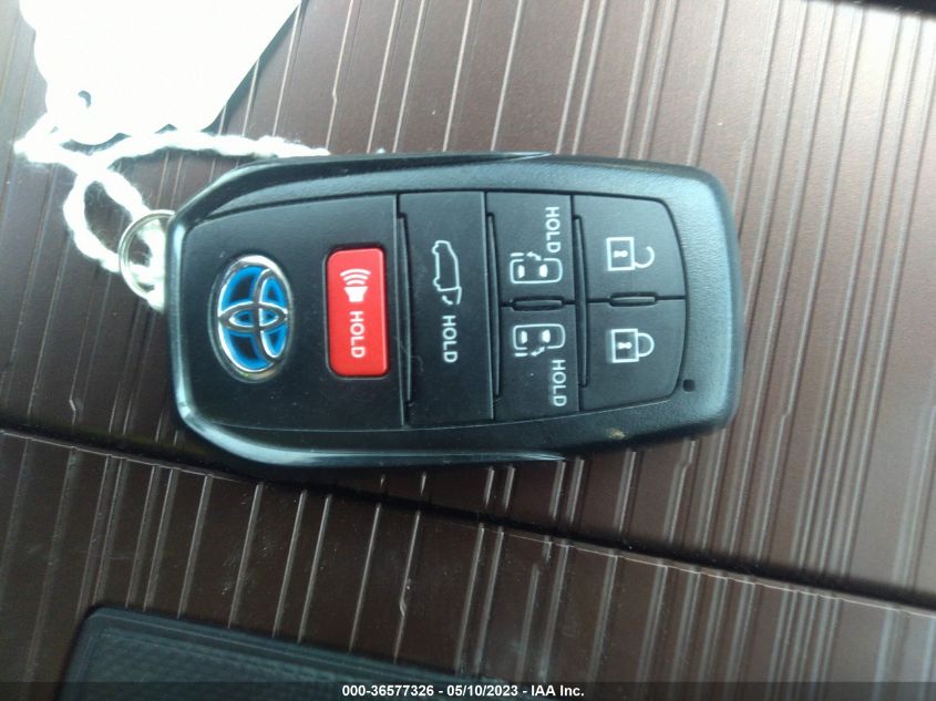 2023 TOYOTA SIENNA XLE - 5TDYRKEC9PS146072