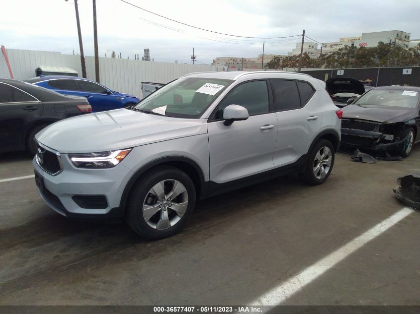 2020 VOLVO XC40 MOMENTUM YV4AC2HKXL2278715