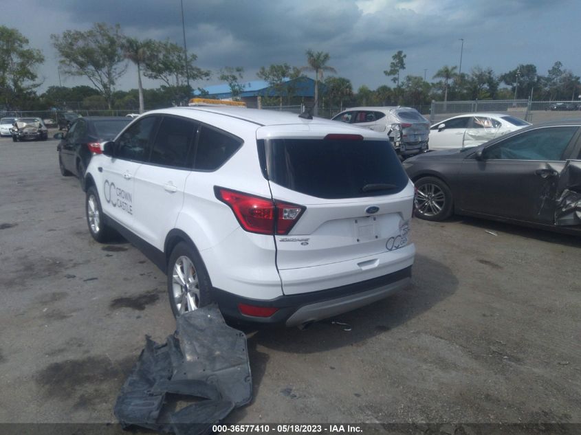 2019 FORD ESCAPE SE - 1FMCU9GD3KUA12231