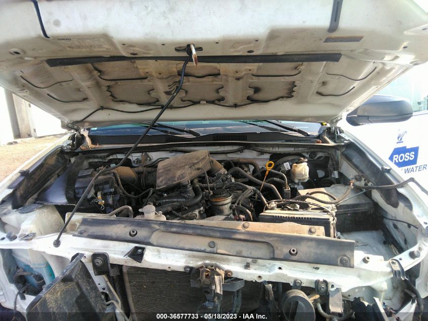 2018 TOYOTA TACOMA SR/SR5 - 5TFSX5EN6JX063392