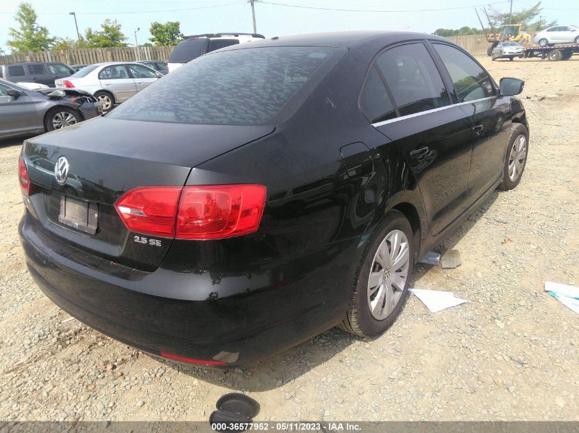 2013 VOLKSWAGEN JETTA SEDAN SE - 3VWDP7AJ7DM444442