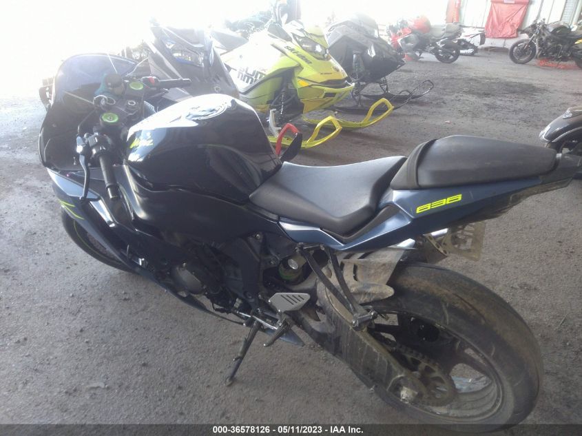 2015 KAWASAKI ZX636 E JKBZXJE1XFA014376
