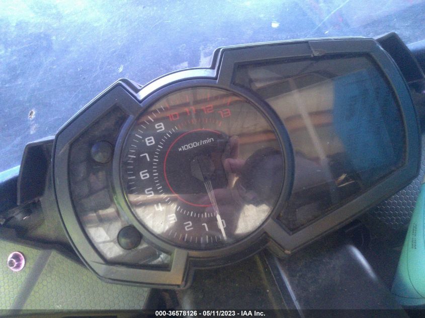 2015 KAWASAKI ZX636 E JKBZXJE1XFA014376