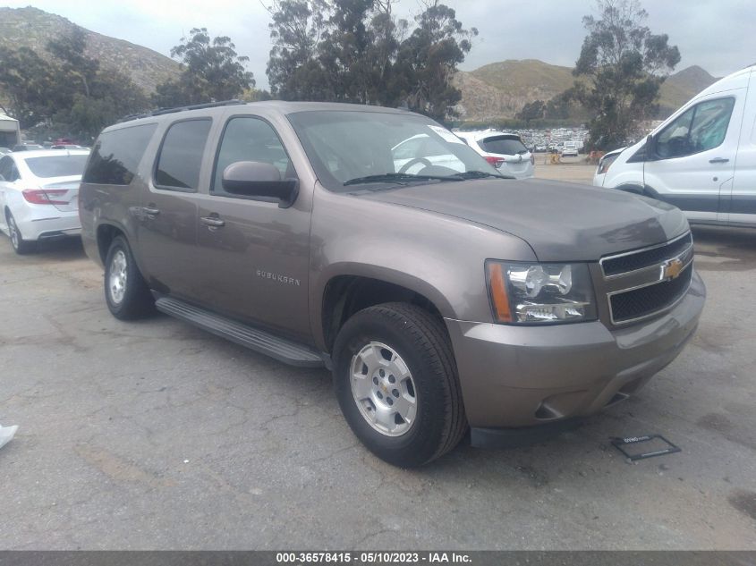 2014 CHEVROLET SUBURBAN LT - 1GNSKJE74ER121588