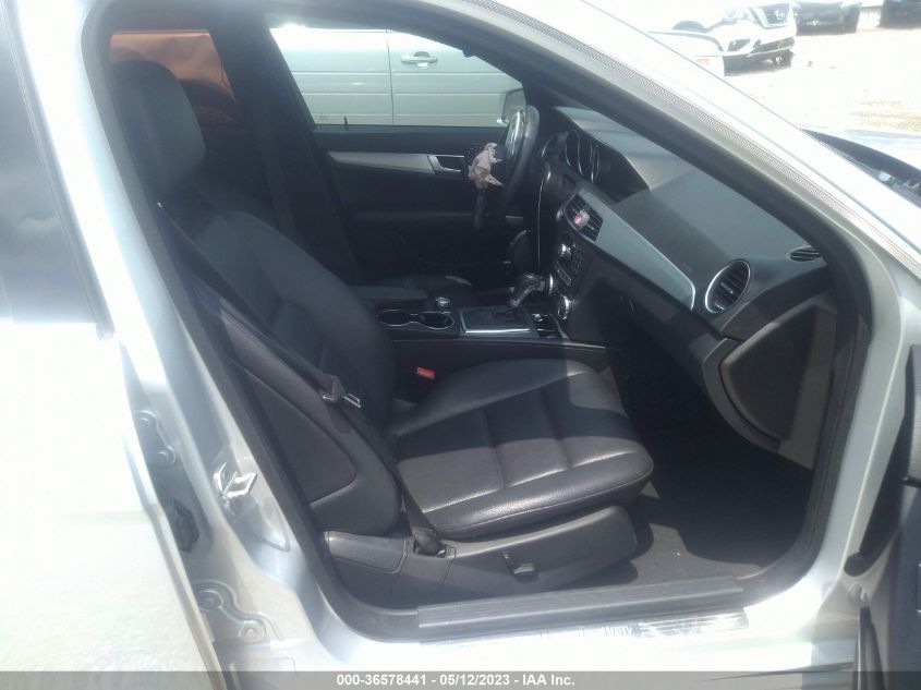2013 MERCEDES-BENZ C-CLASS C 250 - WDDGF4HB8DA867680