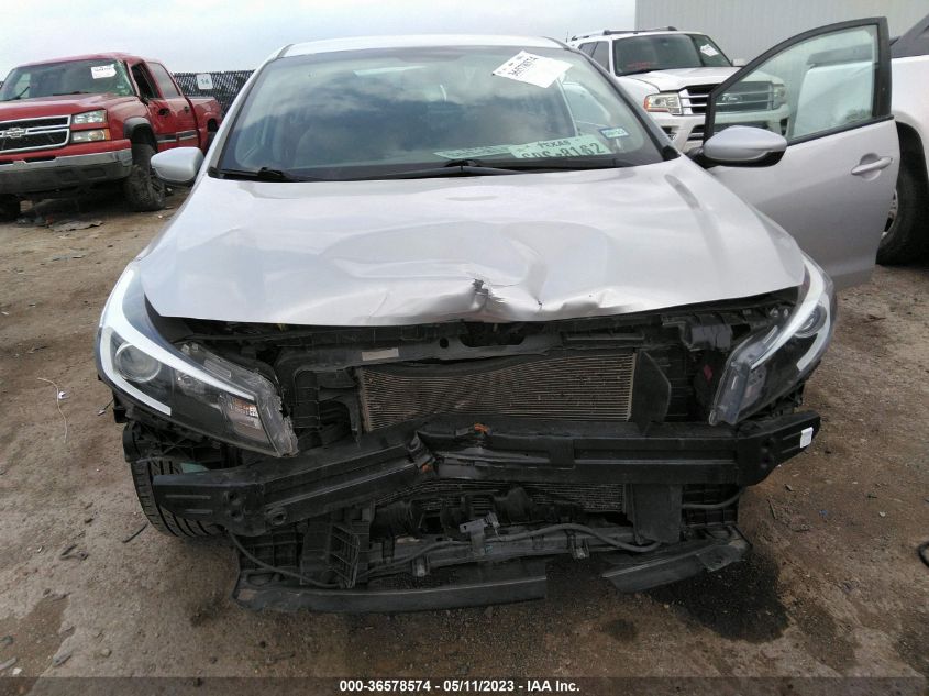 2018 KIA FORTE LX - 3KPFK4A71JE225768