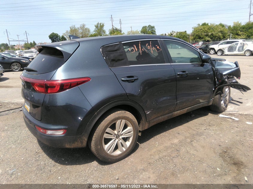 VIN KNDPM3AC0J7449605 2018 KIA SPORTAGE LX